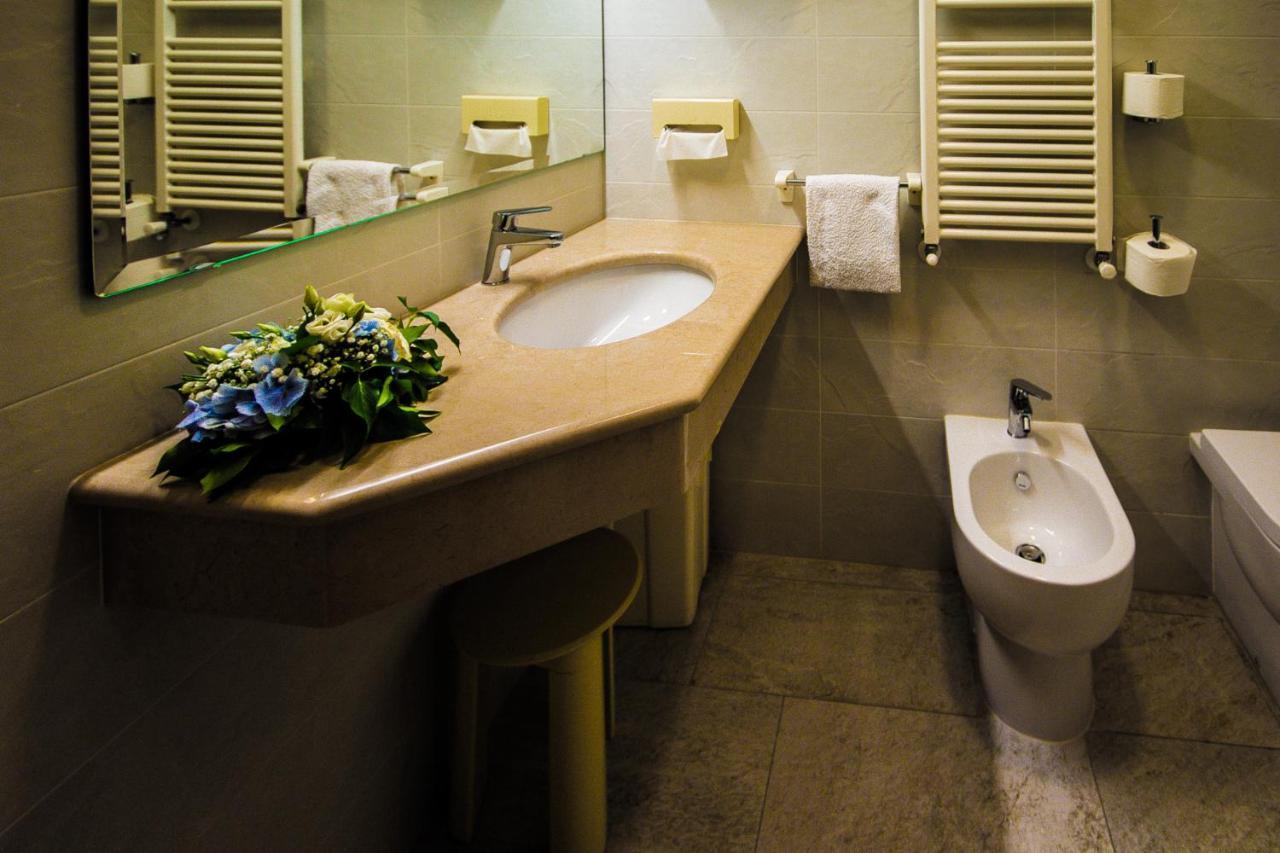 Double Room,1403139596:JPEG